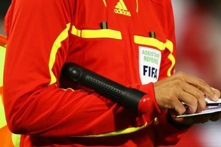 داوران گیلانی بازی تیمهای نود ارومیه و خوشه طلایی را قضاوت می کنند