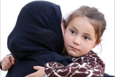 دختر مینیاتور مادرش است/ تجربه خاص مادرانی که دختر دارند