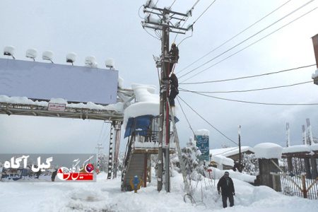 ارتفاع بارش برف در محور اسالم – خلخال به ۵۵ سانتیمتر رسید