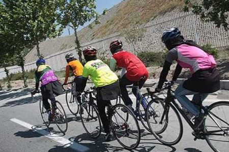 مدال آوری بانوان رکابزن ایران در آسیا با لباس قرضی!