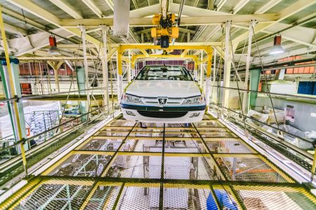 به دنبال حذف قیمت‌گذاری دستوری خودرو هستیم