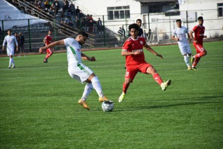 شکست سنگین ملوان در تبریز مقابل تراکتور