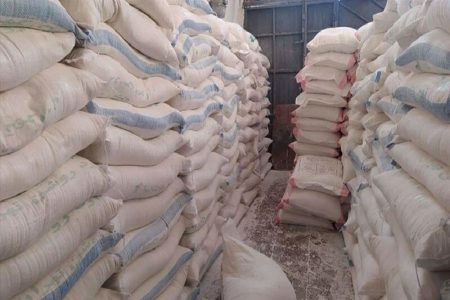 انبار احتکار آرد در شهرستان “شفت” لو رفت