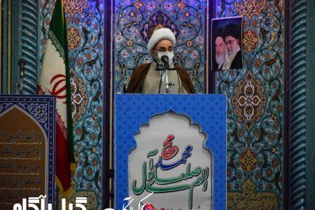 مسلمانان باید در برابر توطئه های دشمن هوشیار باشند