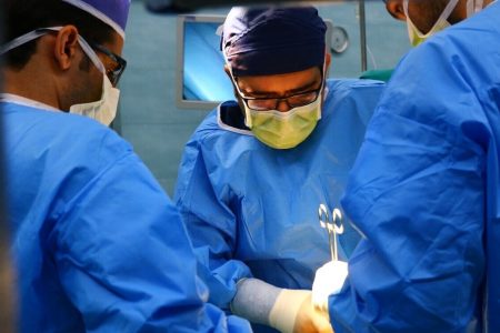 ساخت اولین دستگاه جراحی سرطان کاملا ایرانی درجهان