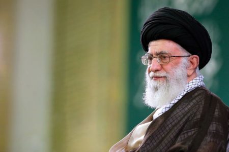 جمهوری اسلامی در مقابل افراد تخریب‌گر کوتاه نخواهد آمد