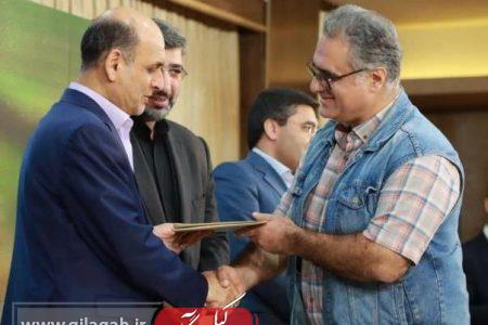 تقدیر استاندار گیلان از خالق تصویر جهانی زمین فوتبال روستای لیالمان