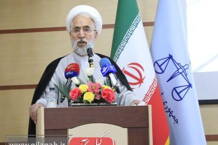 هیچ واحد تولیدی نباید به خاطر تخلف مدیر تعطیل شود