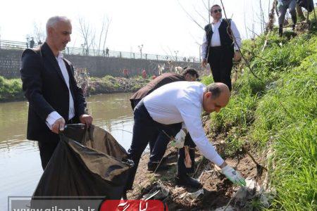 اقدام نمادین استاندار و گروه‌های مردمی برای نجات رودخانه‌های گیلان