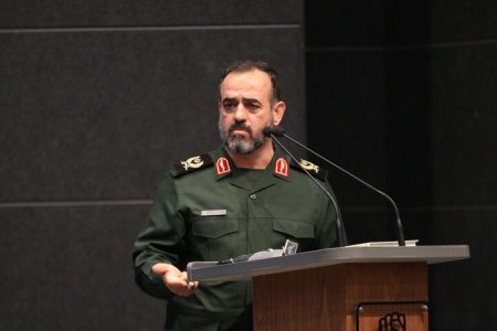 حفظ هوشیاری و آمادگی دائمی در برابر توطئه‌های دشمنان ضروری است