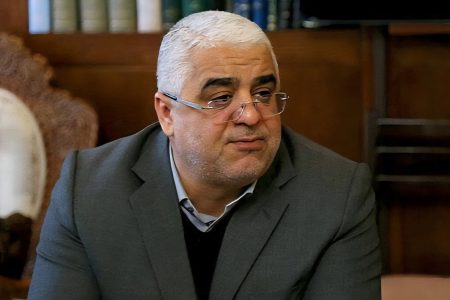 اختلاف نظرهای سیاسی صد در صد با گفت‌وگو حل می‌شود