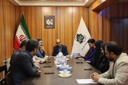 حمایت از فعالیت‌های حرفه‌ای اصحاب رسانه یکی از مهم‌ترین مؤلفه‌های تحقق توسعه متوازن /لزوم ارتقای سطح تعامل دستگاه‌های اجرایی و رسانه‌ها