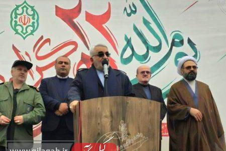 انقلاب اسلامی ایران را از ذلت وابستگی به عزت اقتدار رساند