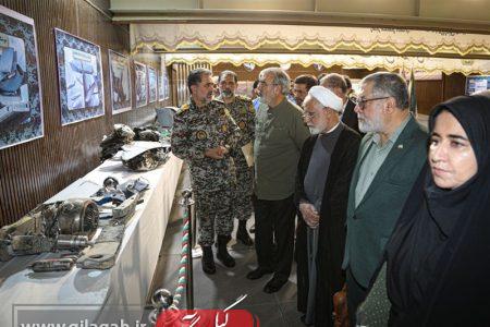 بازدید اعضای کمیسیون امنیت ملی از پهپادها و موشک‌های ساقط‌شده دشمن